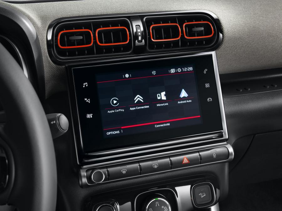 Детали интерьера Citroen C3 Aircross 2017 года  (WW) (фото 79 из 120)